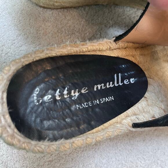 Bettye Muller Women 7 Espadrille Black Suede Strap Wedge Heel Vacation Sandal - Picture 2 of 11